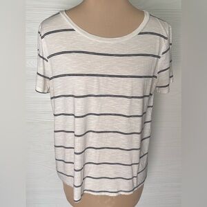 Green Envelope Los Angeles Striped White and Black Women's Short Slv Top Size M